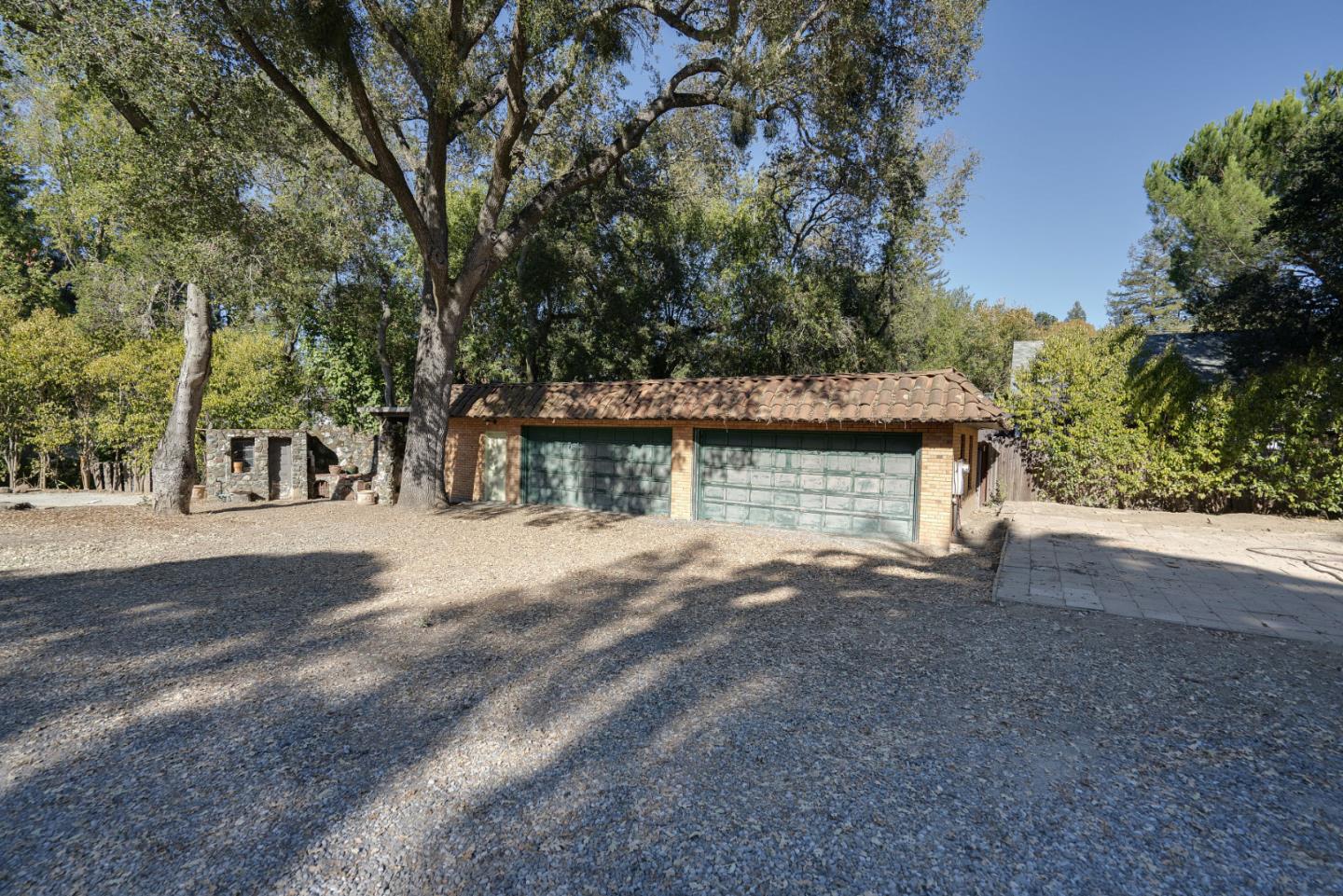 1438 Edgewood Road Redwood City, CA 94062 - Photo 2 of 9