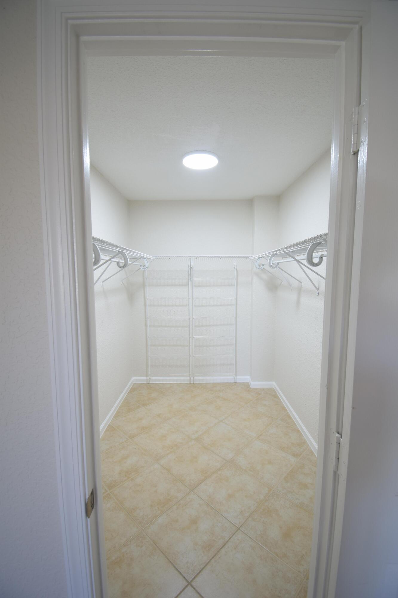 1000 Spanish River Road, Unit 2K Boca Raton, FL 33432 - Photo 12 of 26 a view of empty room