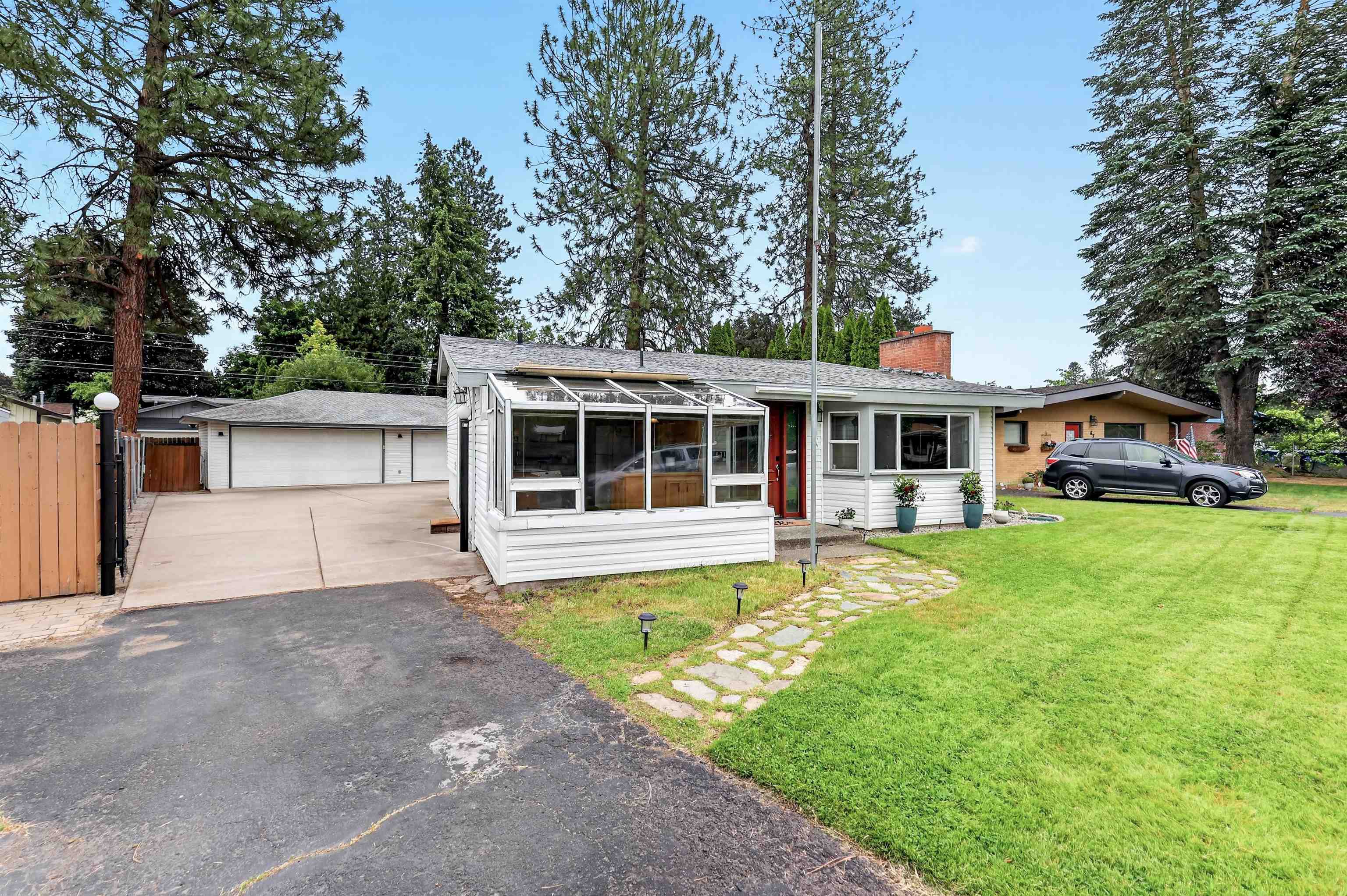 6714 North Stevens Street Spokane, WA 99208 - Photo 2 of 48