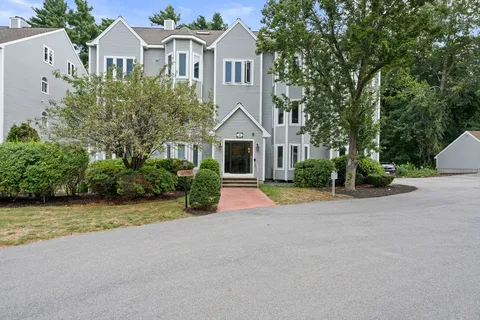 $549,900 | 72 Kim Terrace, Unit C, Stoughton, MA 02072