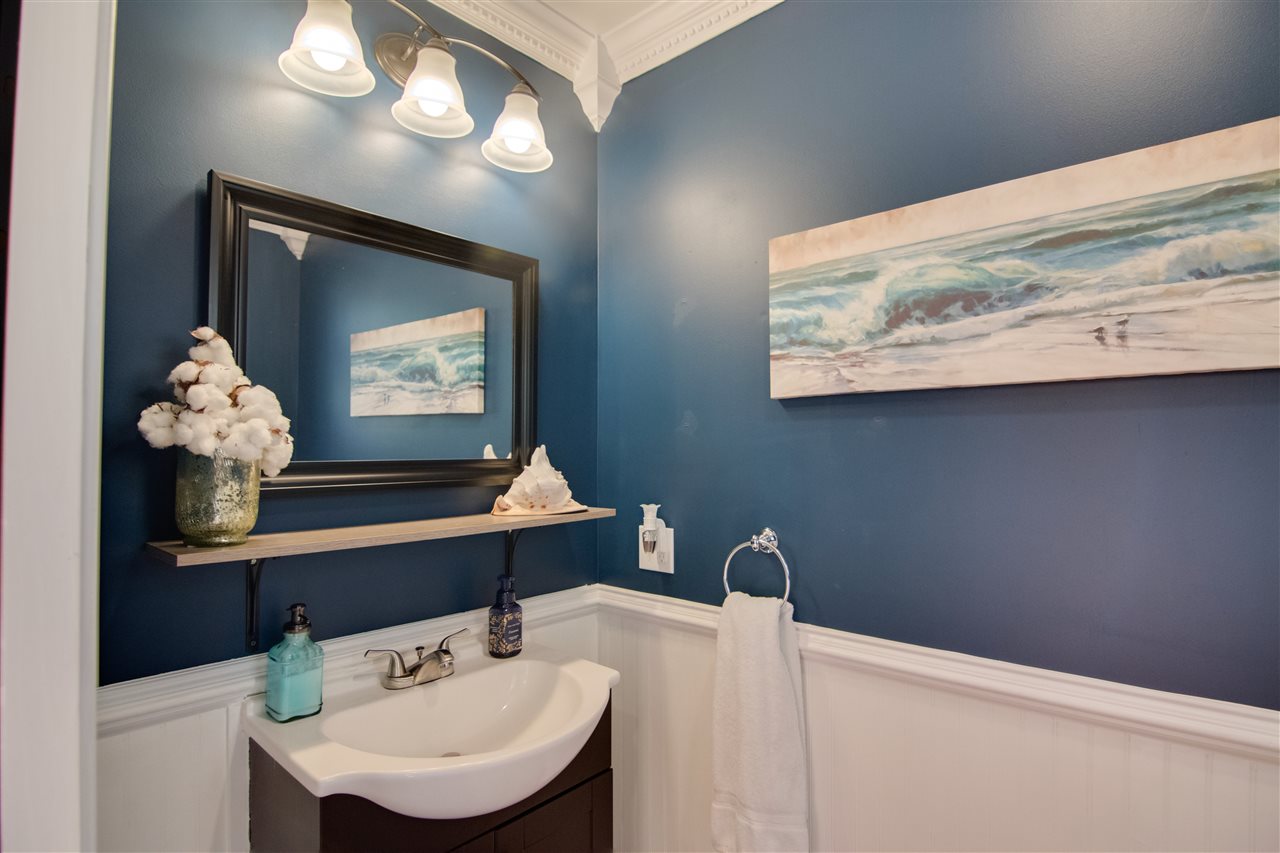 15 Knot Hole Road Whitefield, NH 03598 - Photo 19 of 40 Gallery Image 19