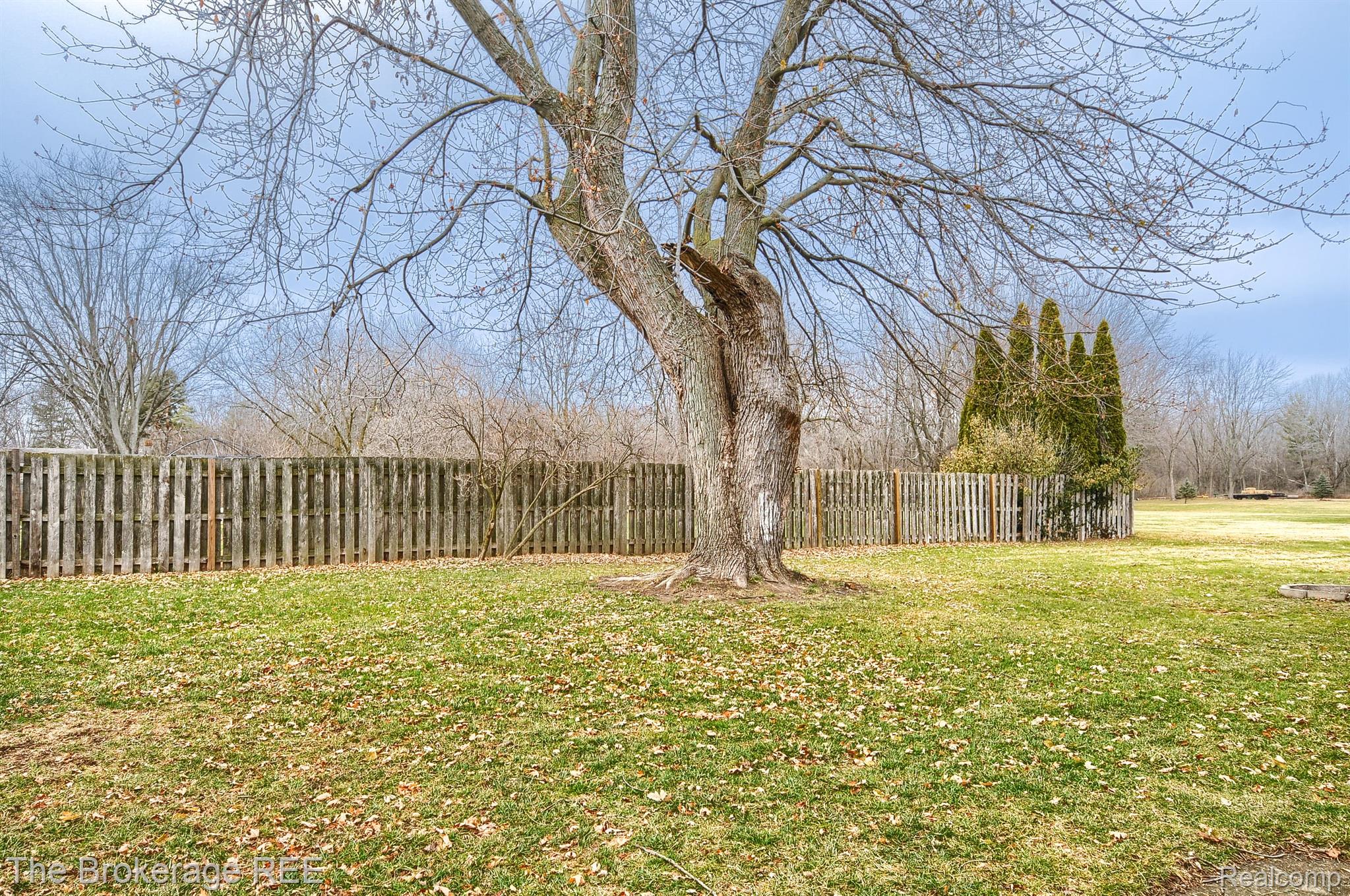 4235 Risedorph Street Burton, MI 48509 - Photo 35 of 38 Gallery Image 35