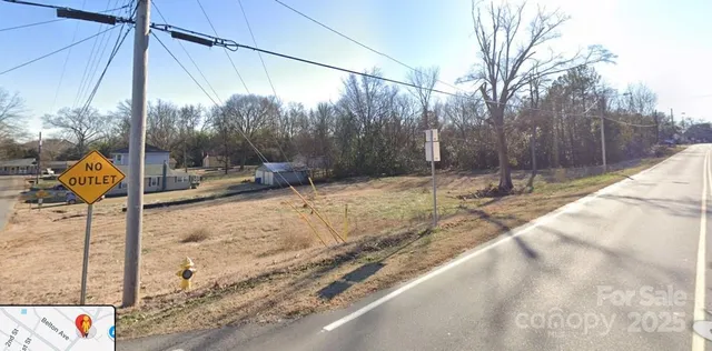 $600,000 | 1303 South Main Street, Belmont, NC 28012