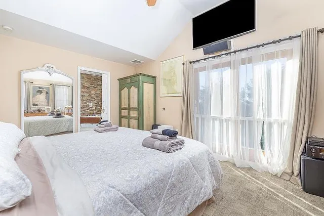 $2,150,000 | 239 Good Hill Road, Roxbury, CT 06783