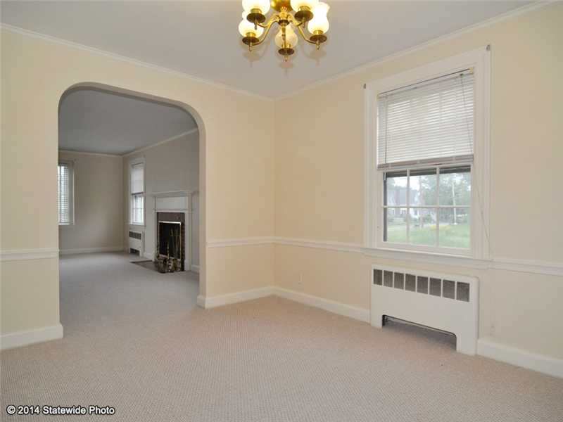89 Kenyon Road Cranston, RI 02910 - Photo 12 of 25 Dining Room.