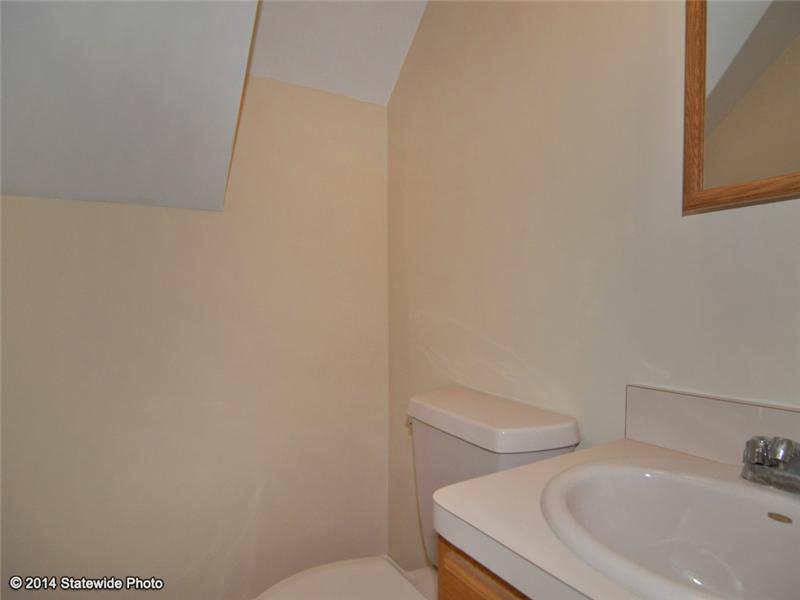 89 Kenyon Road Cranston, RI 02910 - Photo 25 of 25 Bathroom.