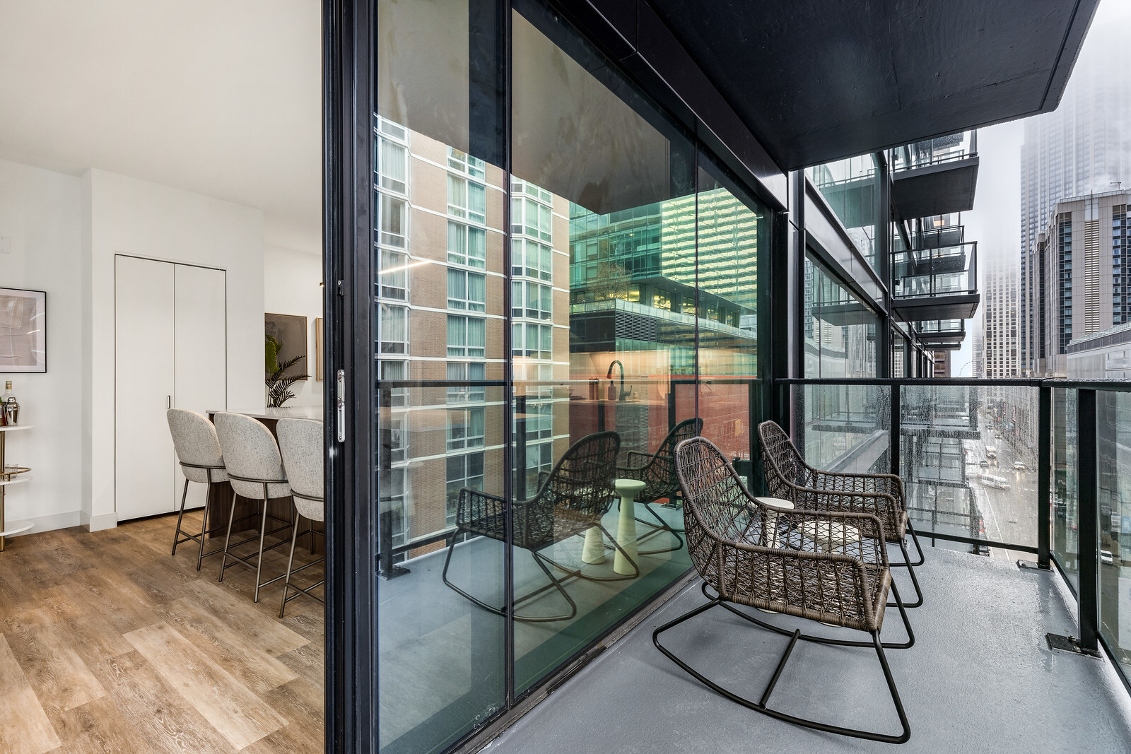 218 East Grand Avenue, Unit 1205 Chicago, IL 60611 - Photo 10 of 20