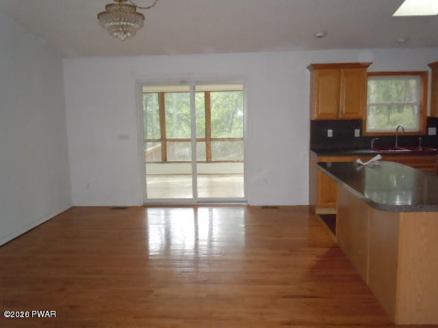 123 Maple Ridge Drive Hawley, PA 18428 - Photo 12 of 28