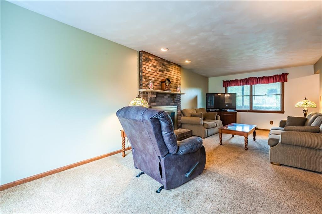 3008 Hyland Road Irwin, PA 15642 - Photo 12 of 24 Gallery Image 12