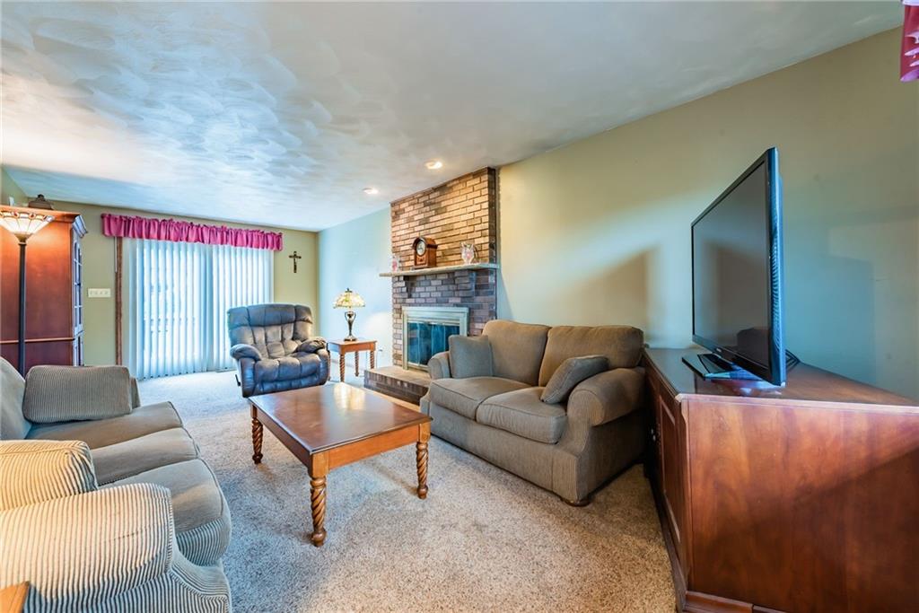 3008 Hyland Road Irwin, PA 15642 - Photo 10 of 24 Gallery Image 10