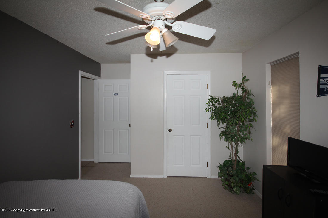 8124 Santa Fe Trail Amarillo, TX 79110 - Photo 24 of 29 3rd Bedroom2