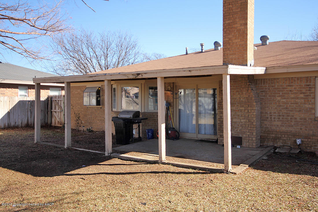 8124 Santa Fe Trail Amarillo, TX 79110 - Photo 26 of 29 Back Patio