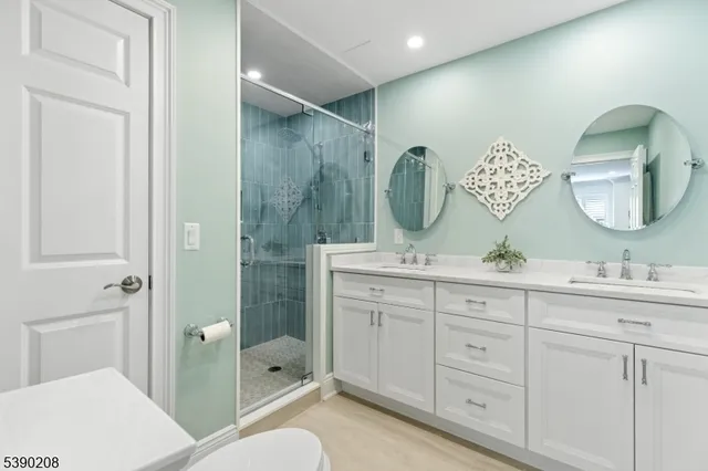 $900,000 | 1 Bentley Drive, Franklin Lakes, NJ 07417