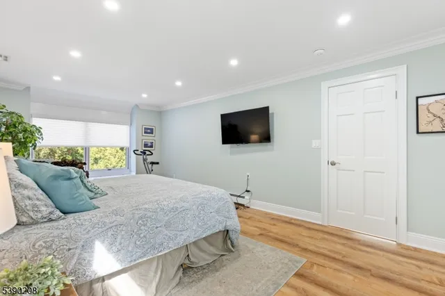 $900,000 | 1 Bentley Drive, Franklin Lakes, NJ 07417