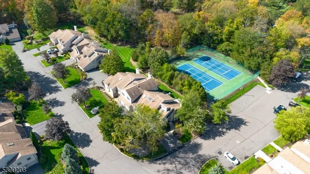 $900,000 | 1 Bentley Drive, Franklin Lakes, NJ 07417