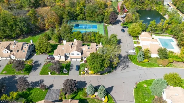 $900,000 | 1 Bentley Drive, Franklin Lakes, NJ 07417