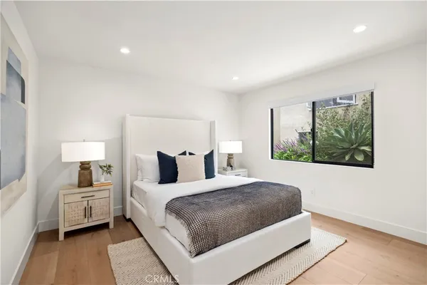 $6,000 | 246 Fairview Street, Unit LOWR, Laguna Beach, CA 92651