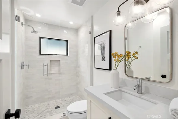 $6,000 | 246 Fairview Street, Unit LOWR, Laguna Beach, CA 92651