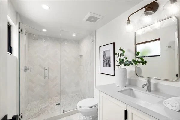 $6,000 | 246 Fairview Street, Unit LOWR, Laguna Beach, CA 92651