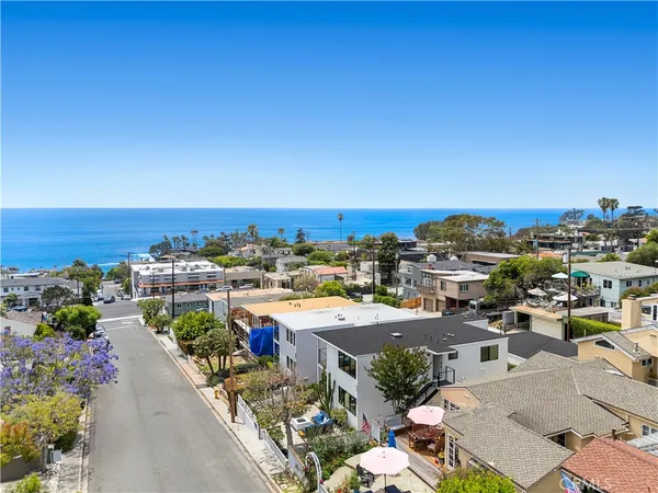 $6,000 | 246 Fairview Street, Unit LOWR, Laguna Beach, CA 92651