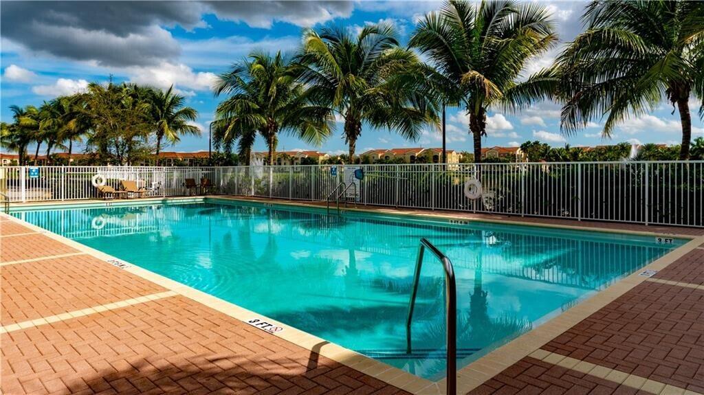 2667 Southwest 118 Road Miramar, FL 33025 - Photo 26 of 30 Pool Pic