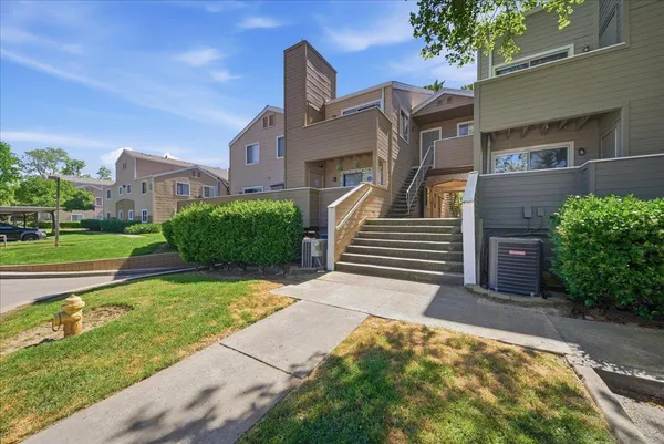 $262,000 | 1019 Dornajo Way, Unit 217, Sacramento, CA 95825