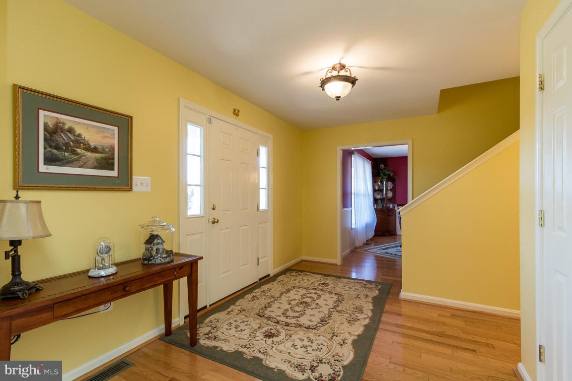 4392 Dumfries Road Catlett, VA 20119 - Photo 2 of 30 Foyer