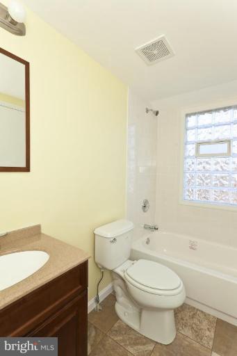 115 North Houcksville Road Hampstead, MD 21074 - Photo 8 of 24 Bath #1
