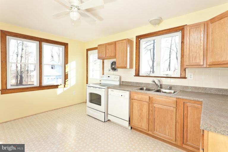 115 North Houcksville Road Hampstead, MD 21074 - Photo 10 of 24 Kitchen #2