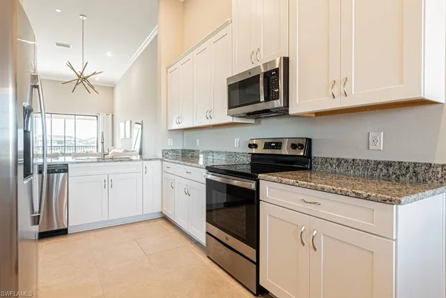 $4,000 | 9402 Pocida Court, Unit 201, Naples, FL 34119