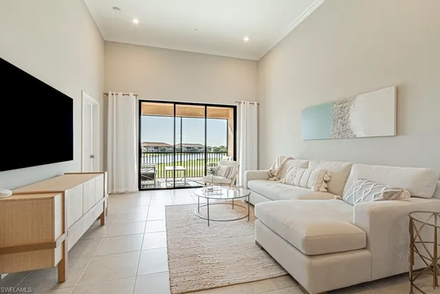 $4,000 | 9402 Pocida Court, Unit 201, Naples, FL 34119