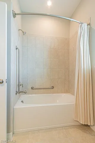 $4,000 | 9402 Pocida Court, Unit 201, Naples, FL 34119