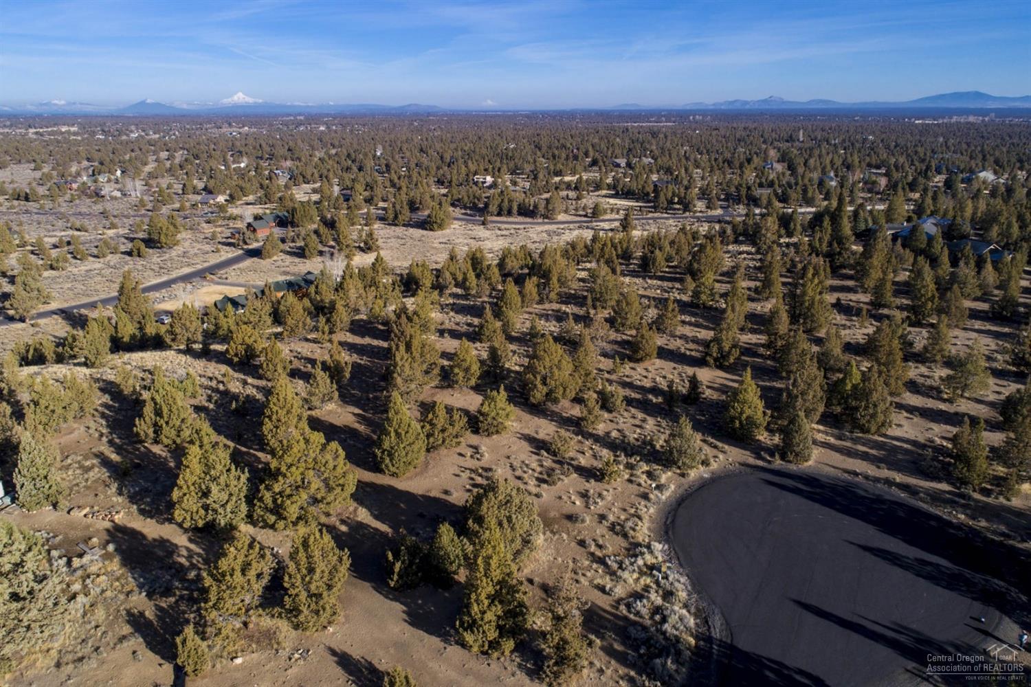 60485 Sun Ridge Bend, OR 97702 - Photo 10 of 25 Additional Photo