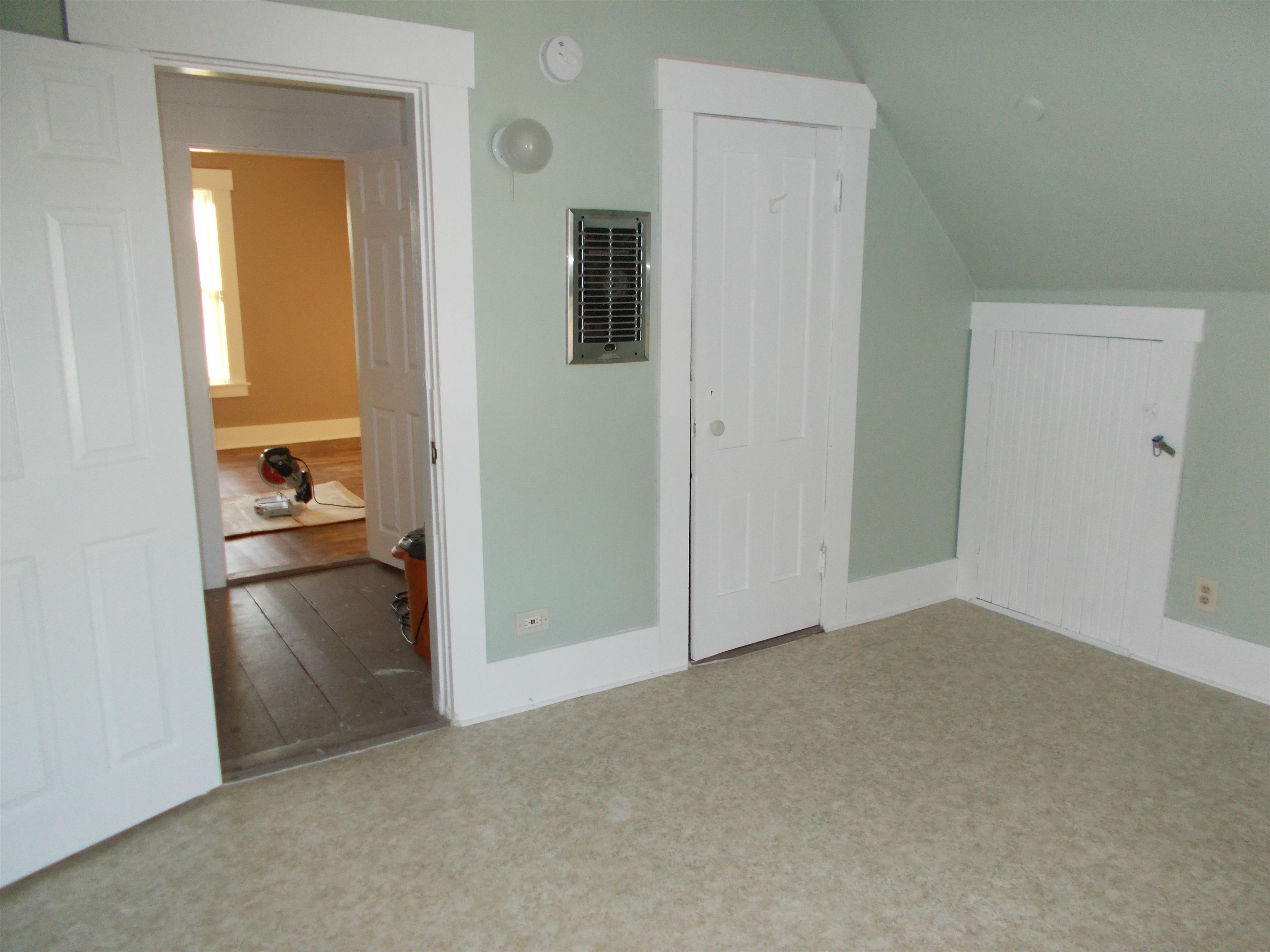 40 Chestnut Street Rochester, NH 03867 - Photo 6 of 8