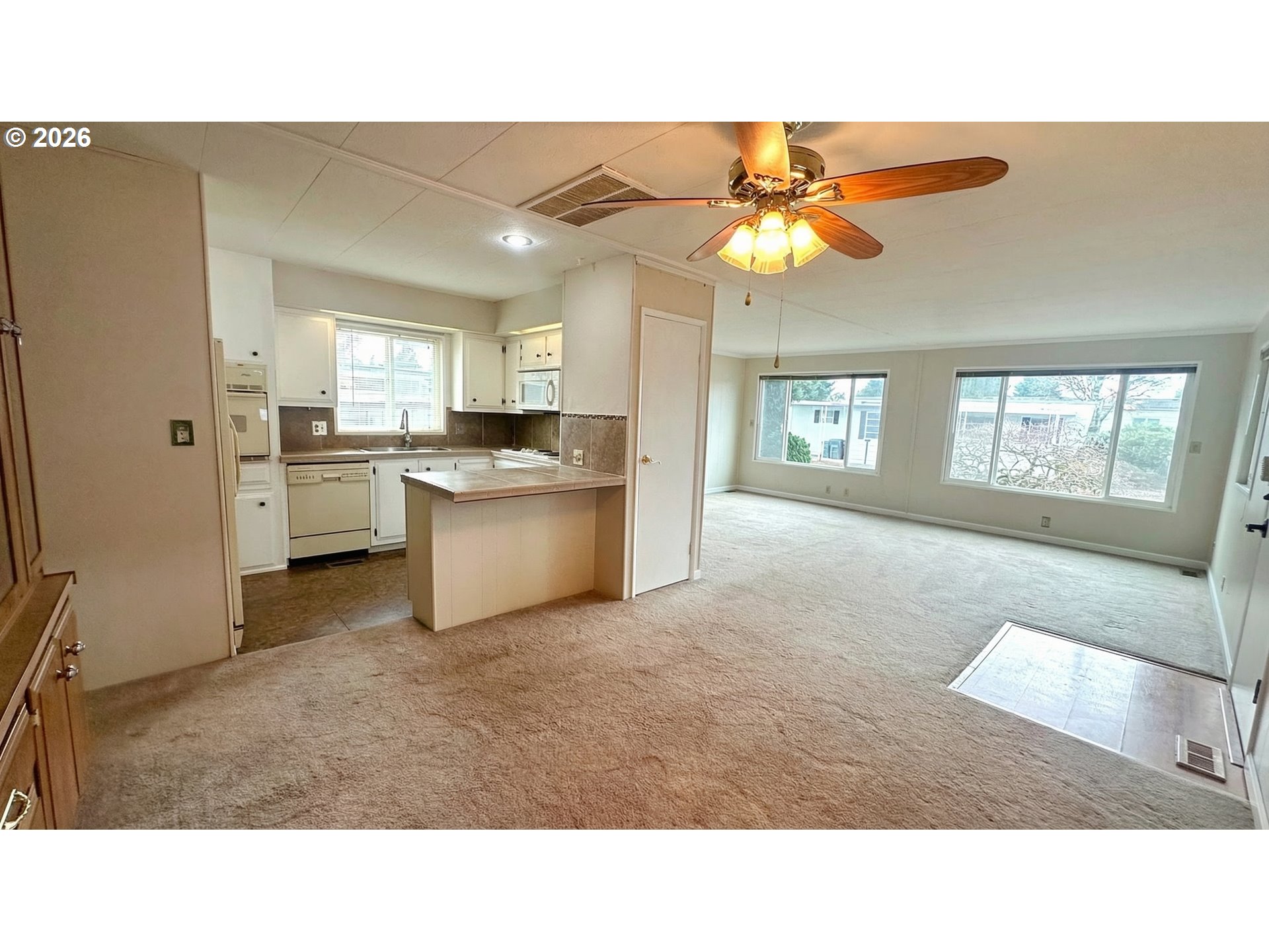 2681 Southeast River Road, Unit 29 Hillsboro, OR 97123 - Photo 3 of 16 Gallery Image 3