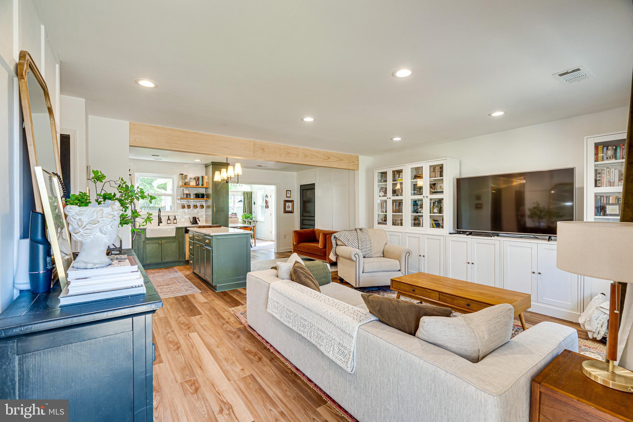 3903 Napoleon Place Bowie, MD 20716 - Photo 3 of 36