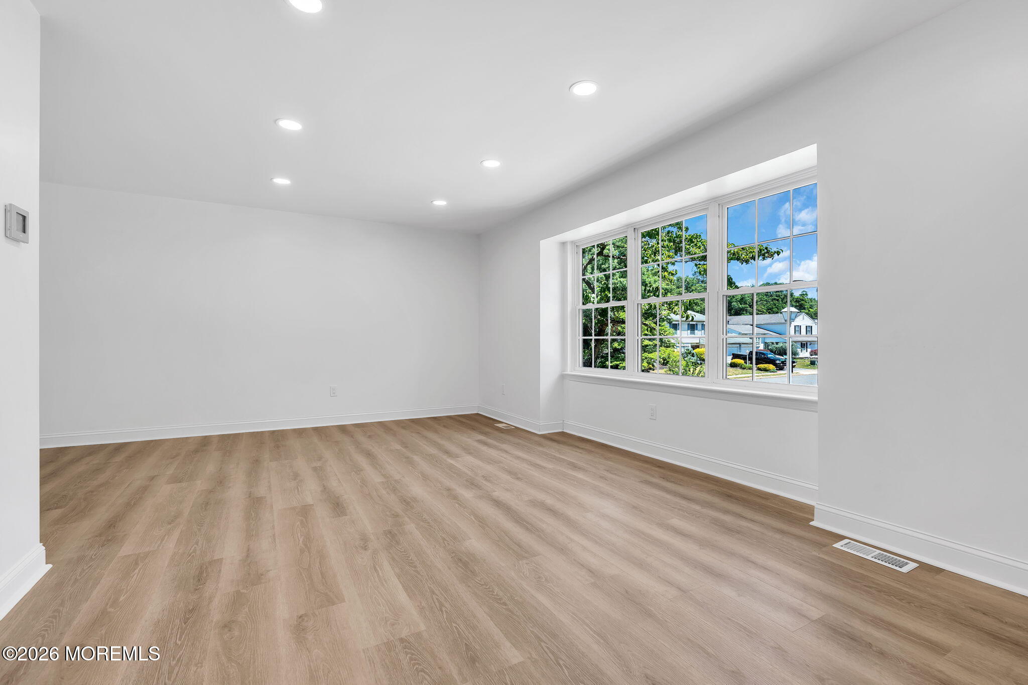 14 Timberline Drive Howell, NJ 07731 - Photo 5 of 42 10-web-or-mls-10-print-DSC04619