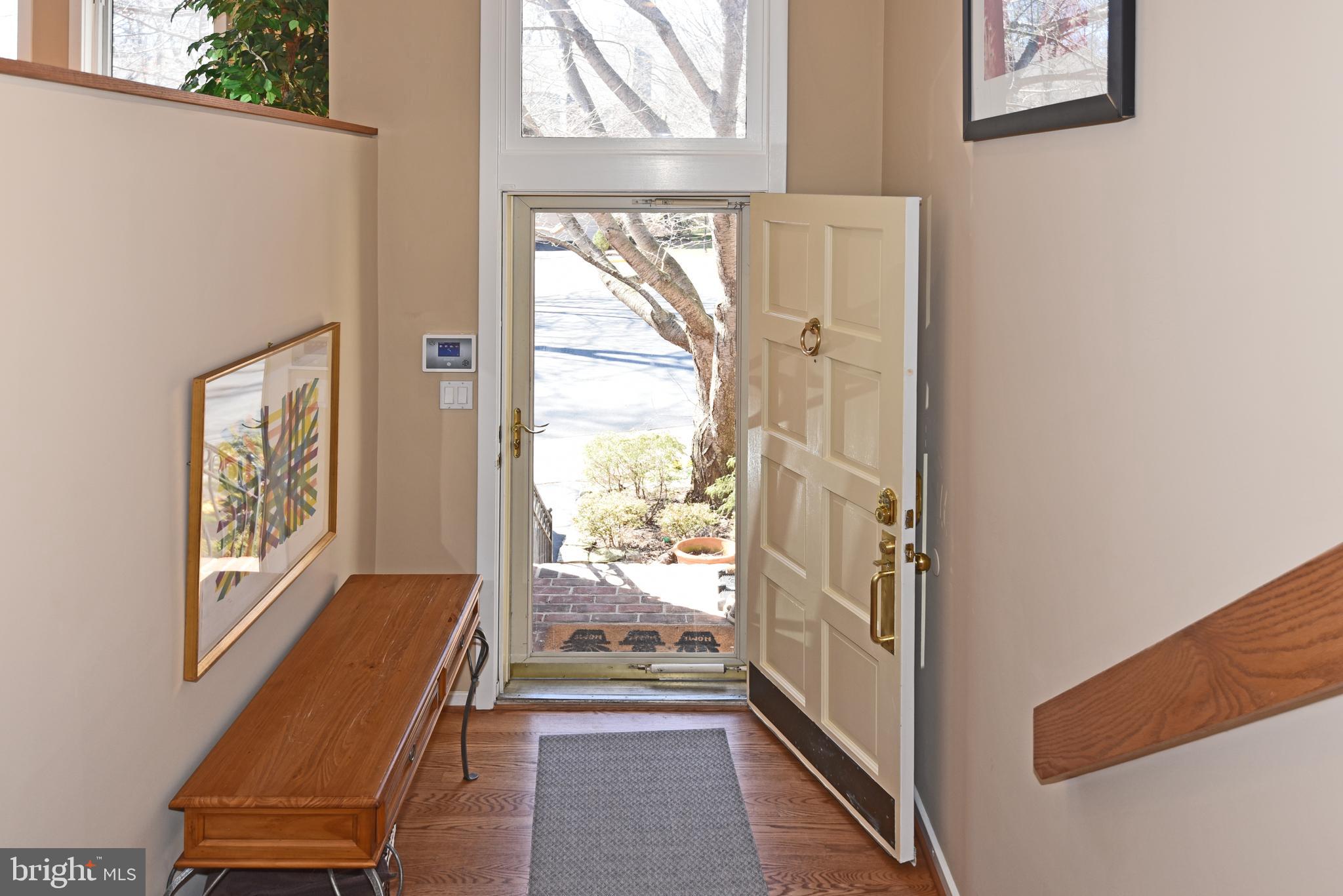11530 Hemingway Drive Reston, VA 20194 - Photo 4 of 79