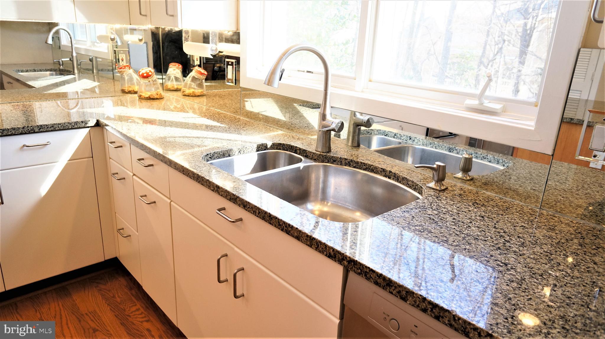 11530 Hemingway Drive Reston, VA 20194 - Photo 31 of 79