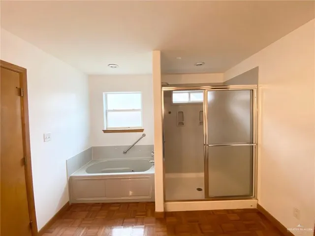 $1,900 | 4112 Blackhawk Street, Edinburg, TX 78539