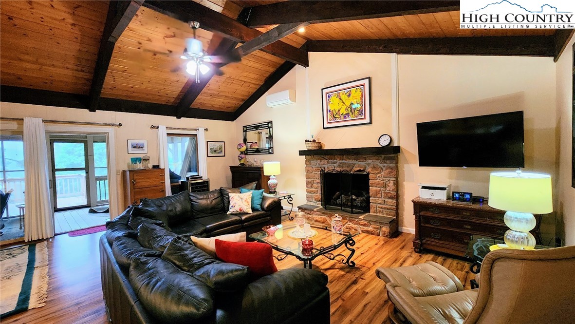 215 Rhododendron Loop Newland, NC 28657 - Photo 10 of 48 Gallery Image 10