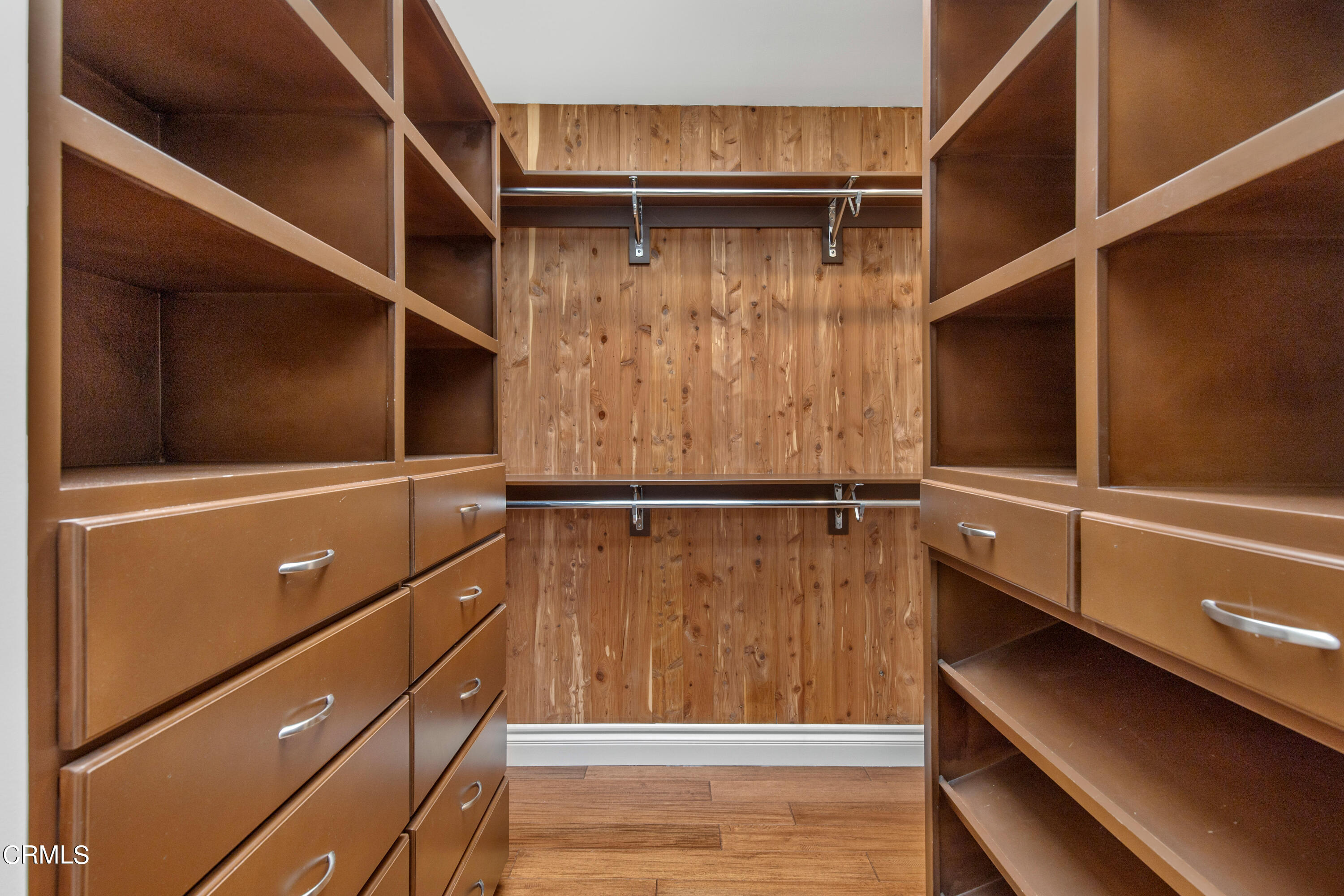 1 South Orange Grove Boulevard, Unit 12 Pasadena, CA 91105 - Photo 19 of 27 a view of a walk in closet