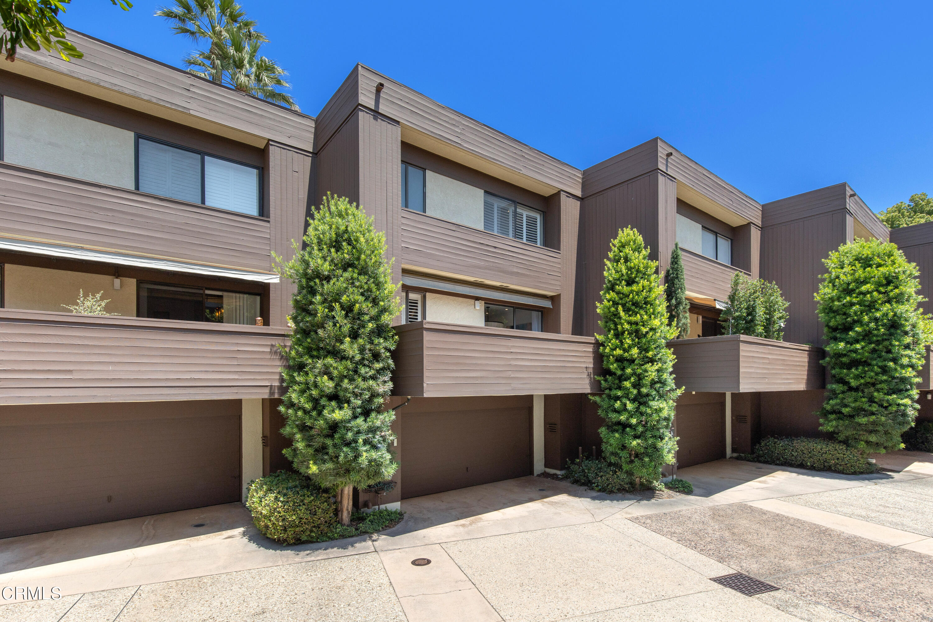 1 South Orange Grove Boulevard, Unit 12 Pasadena, CA 91105 - Photo 27 of 27 a house view with a outdoor space