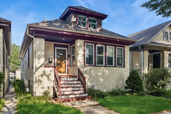 $480,000 | 1180 Gunderson Avenue, Oak Park, IL 60304