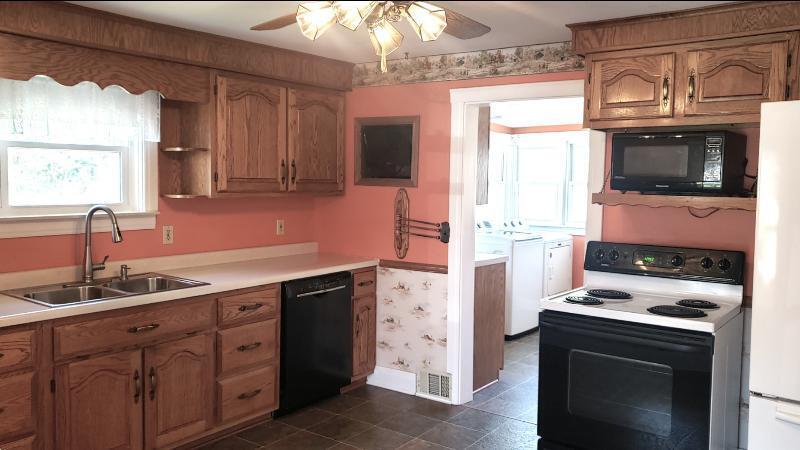 12090 Bunton Road Willis, MI 48191 - Photo 16 of 49 #16 kitchen_resized