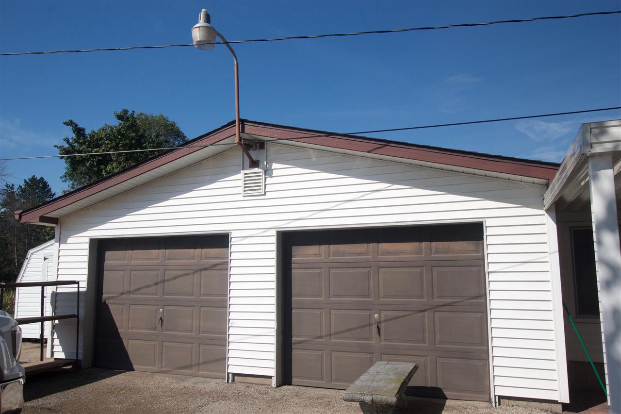 1010 South Mackinaw Road Kawkawlin, MI 48631 - Photo 2 of 8