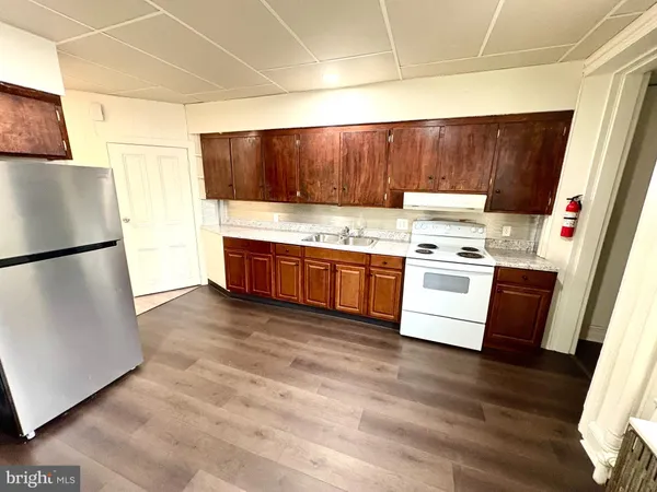 $1,225 | 35 North 10th Street, Lebanon, PA 17046