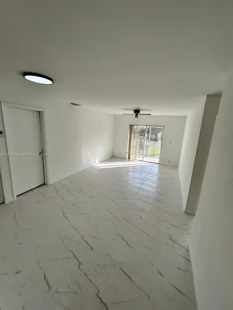 $2,400 | 2221 Sherman Circle South, Unit 304, Miramar, FL 33025
