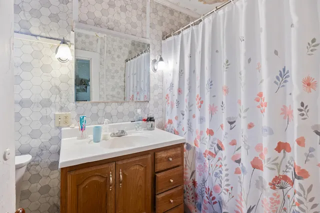 $359,900 | 60 Highway 41, Winthrop, ME 04364