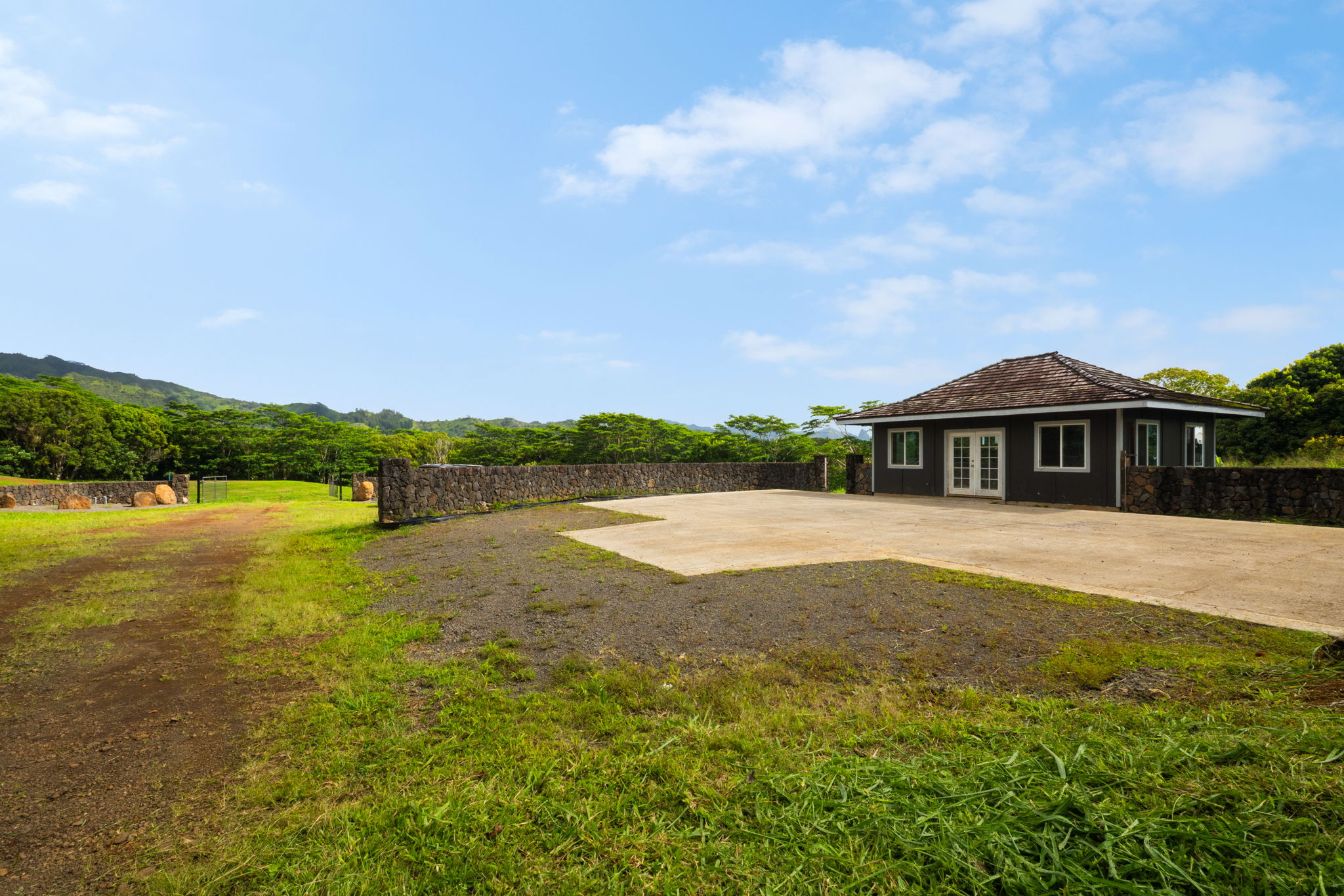 83 B Hauiki Road Kapaa, HI 96746 - Photo 4 of 30 a view of lake with green space